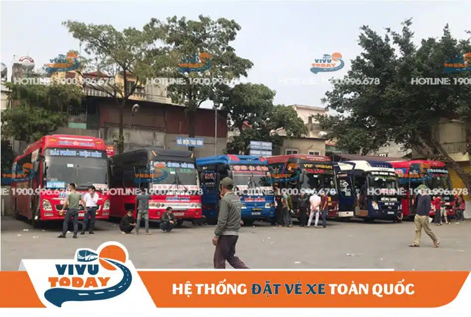 Bãi đậu xe khách