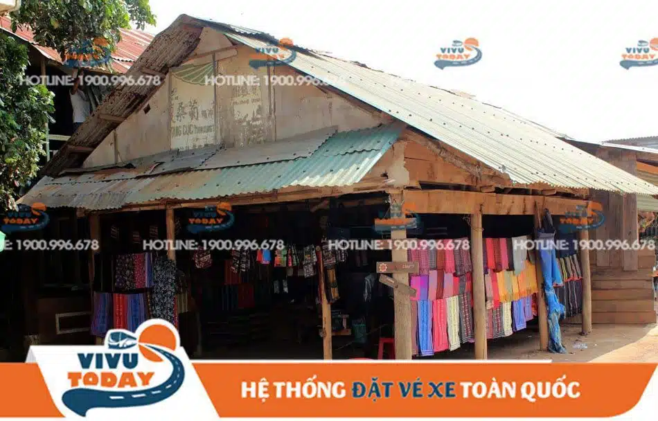 lang-ga-Darahoa-K'Long-duc-trong Sản phẩm thổ cẩm