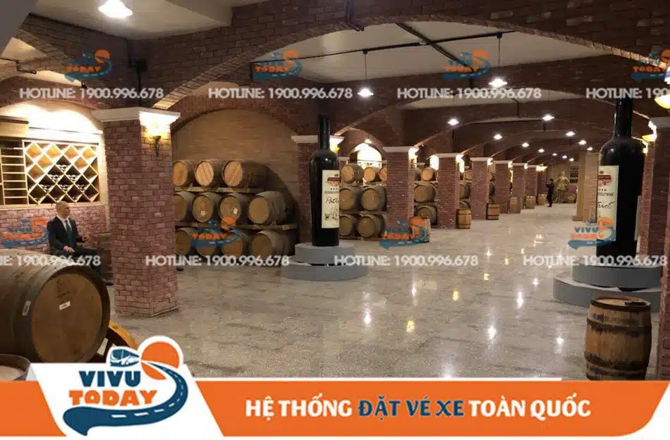 thac-bao-dai-duc-trong Hầm rượu vang