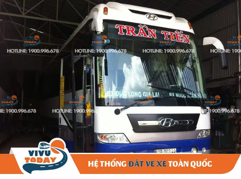 Xe khách Trần Tiến