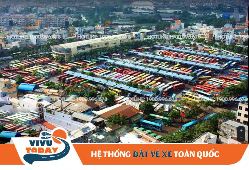 Bãi đậu xe dành cho các loại phương tiện khi vào bến