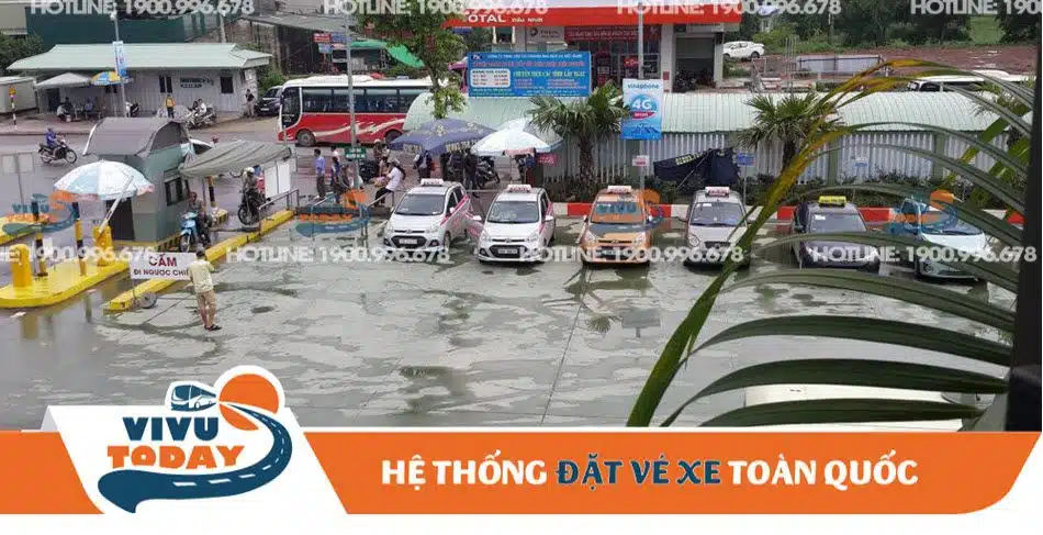 Cổng ra vào bến