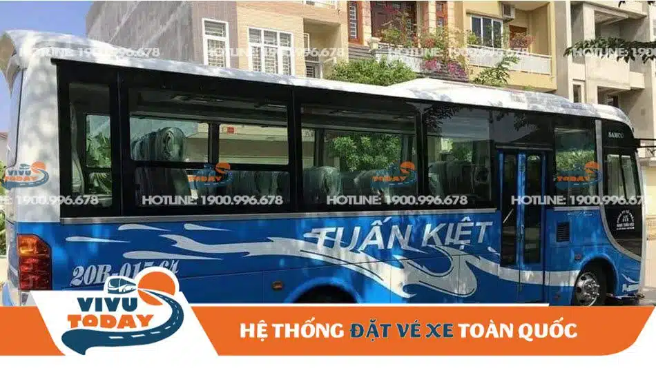 Xe Tuấn Kiệt đi Cửa Ông - Quảng Ninh