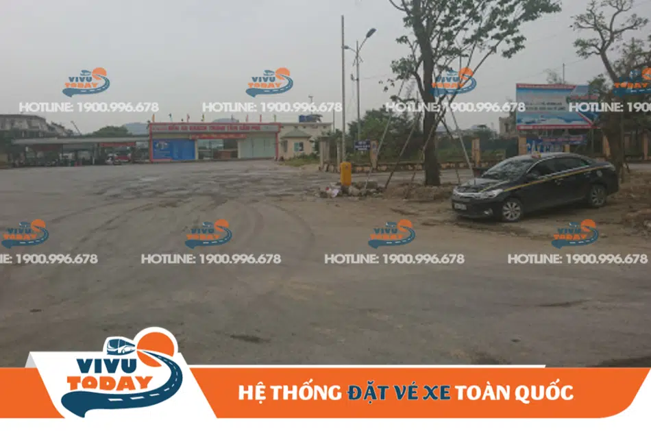 Khu vực đậu xe cho các phương tiện tại bến xe