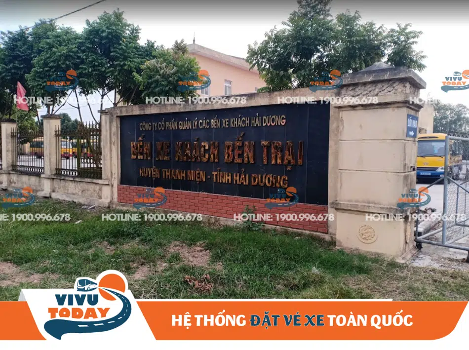 Cổng vào bến xe khách Bến Trại - Hải Dương