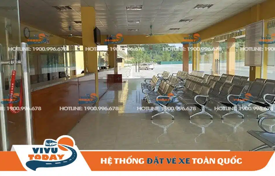 Sảnh chờ tại bến xe phía Nam Lạng Sơn