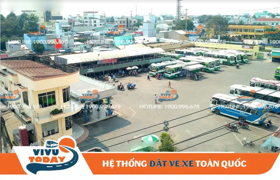 Bãi đậu xe khách tại bến xe Tân An (Long An)
