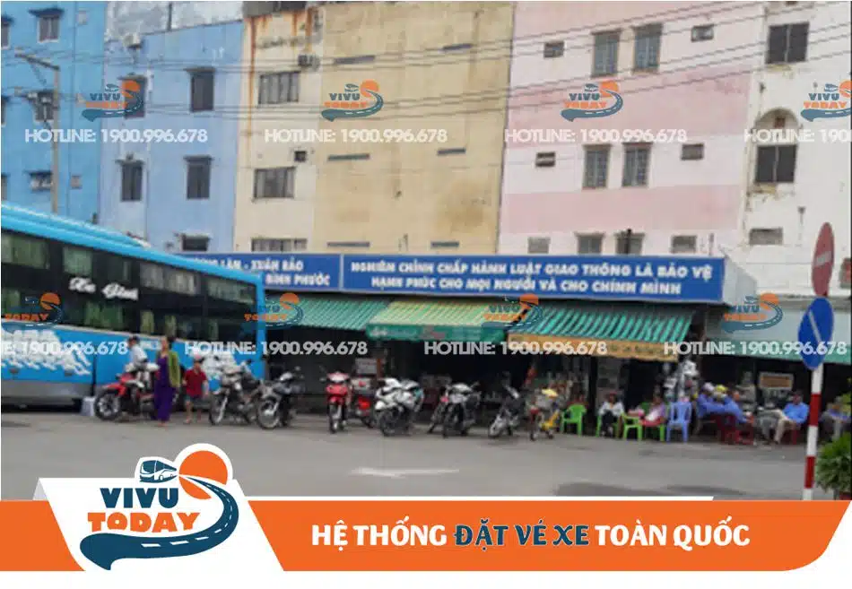 Căn tin tại bến xe