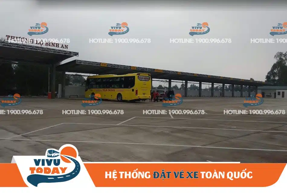 Bãi đỗ xe tại bến xe phía Đông Bãi đỗ xe tại bến xe phía Đông