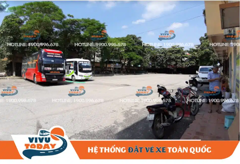 Bãi xe cho các phương tiện ra vào bến xe khách Việt Trì - Phú Thọ Bãi xe cho các phương tiện ra vào bến xe khách Việt Trì - Phú Thọ