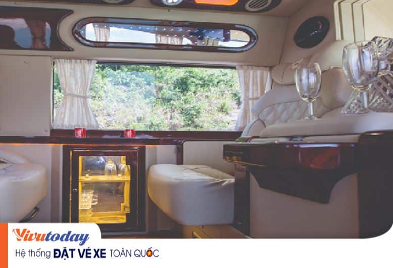 Xe HAV Travel Limousine đi Huế