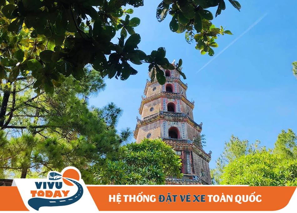Chùa Thiên Mụ mệnh danh "Đệ nhất Cổ Tự Huế"
