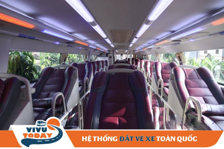 Nội thất xe Phú Quý Hưng đi Sài Gòn