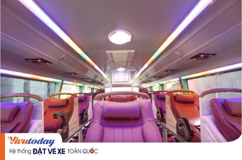 Nội thất giường nằm của xe Đức Long