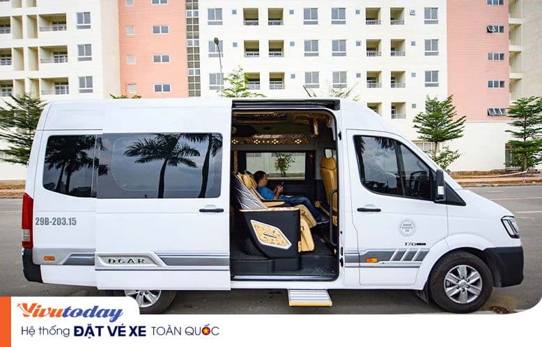 xe-khach-truc-len-limousine