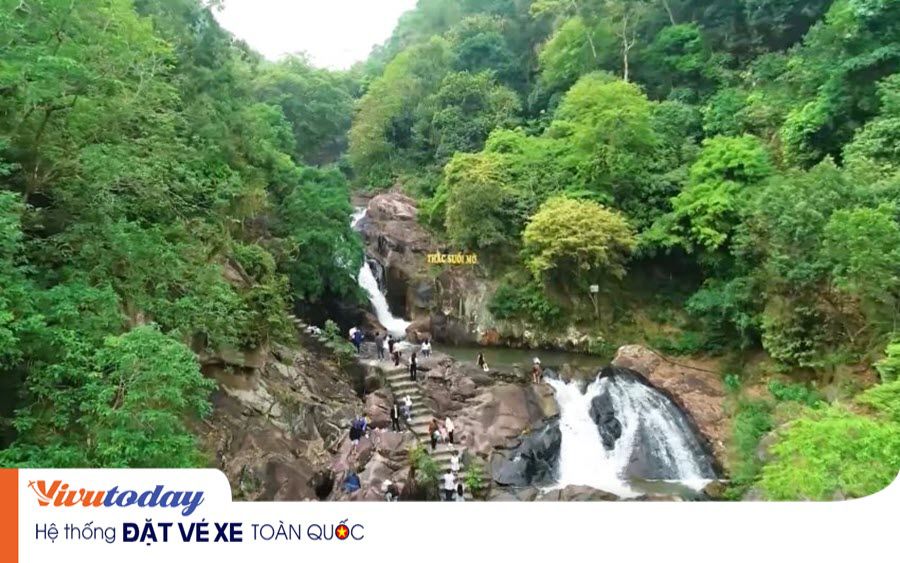 Thắng cảnh Suối Mỡ ở Bắc Giang