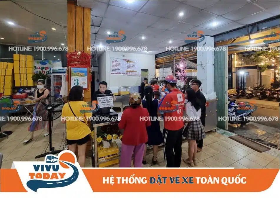 Sự chuyên nghiệp, nhiệt tình của nhân viên tại quán chè Liên