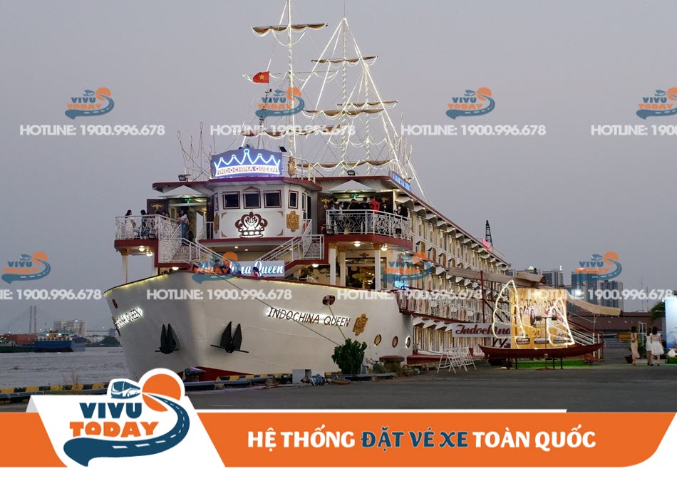 Du thuyền Indochina Queen trên sông Sài Gòn