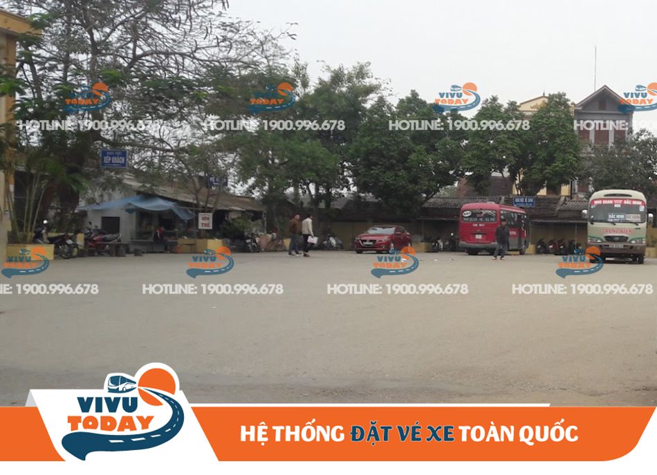 Bãi đậu xe tại bến xe Nho Quan - Ninh Bình