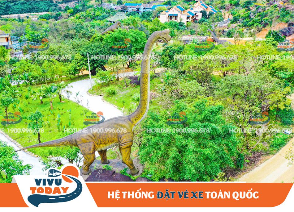 Khám phá thế giới khủng long tại công viên - Núi Thần Tài