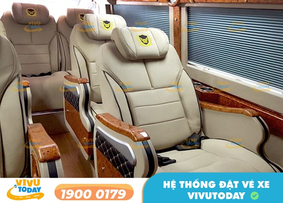 Nội thất xe ghế Limousine 9 chỗ của nhà xe Khánh Thịnh Limousine