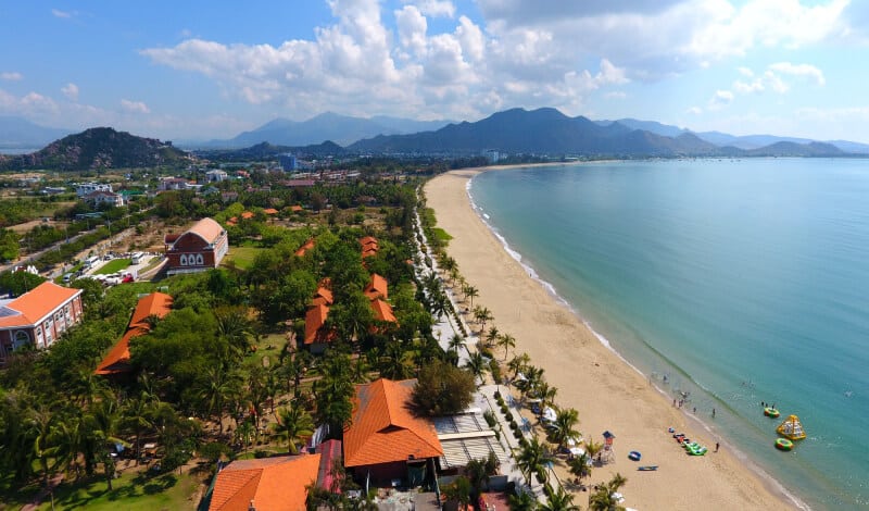 Bãi biển Ninh Chữ