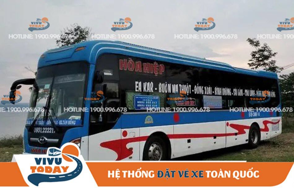 Xe khách Hòa Hiệp tuyến Sài Gòn đi Trà Vinh