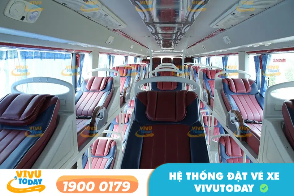 Nội thất cao cấp của nhà xe Điểm Màu