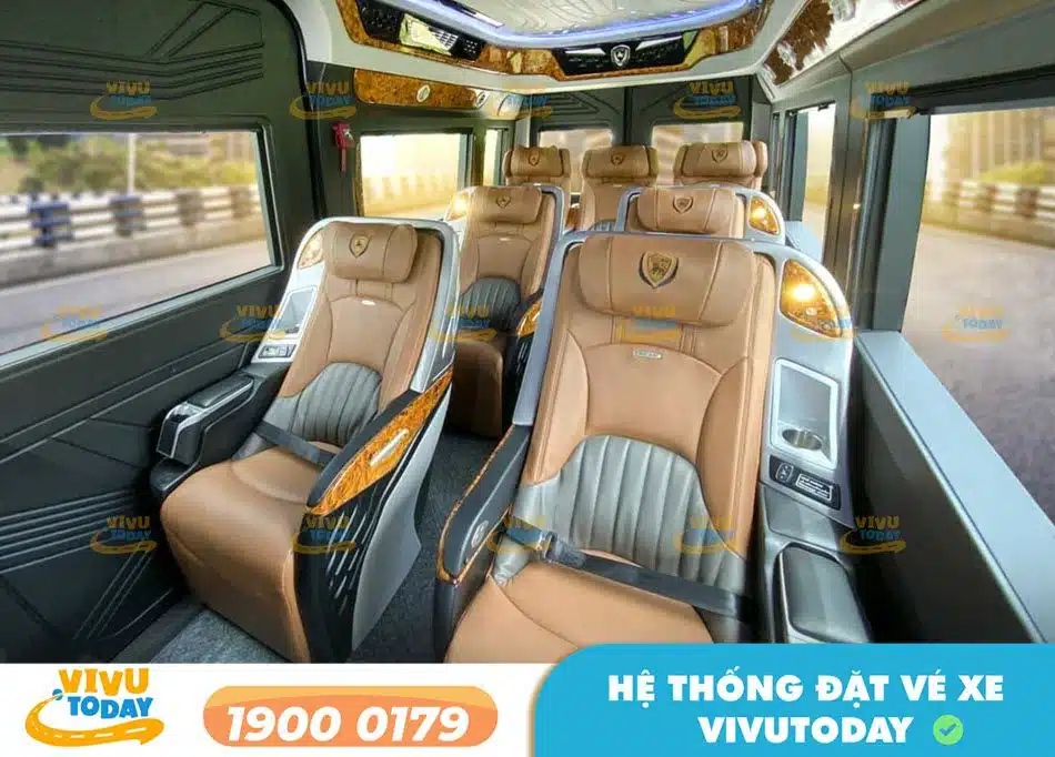 Nội thất xe ghế ngồi Limousine của nhà xe Ngọc Huyền Limousine