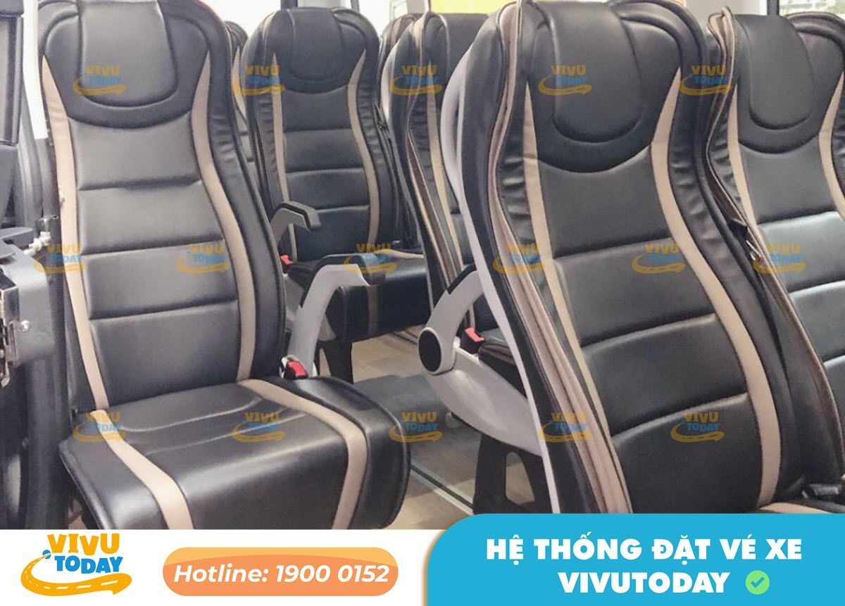 Thiết kế nội thất sang trọng của nhà xe Ánh Sáng Limousine từ Hà Nội đi Quảng Ninh