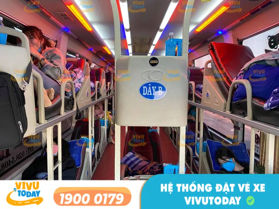 Nội thất cao cấp của nhà xe Hoàng Gia 77
