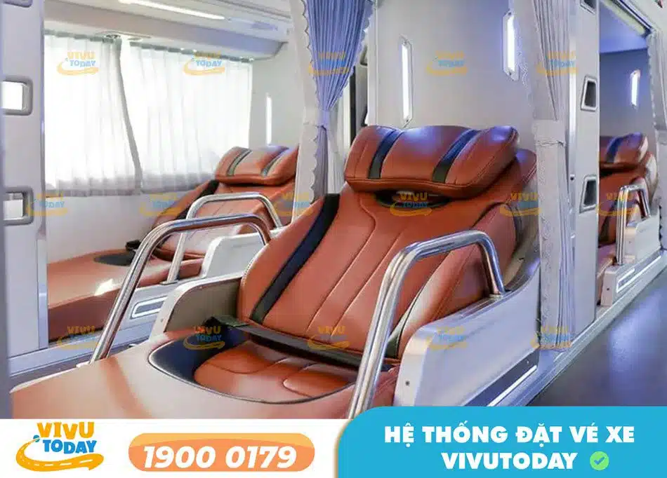 Thiết kế sang trọng của dòng xe Limousine 34 chỗ của xe khách Vương Tấn Dũng