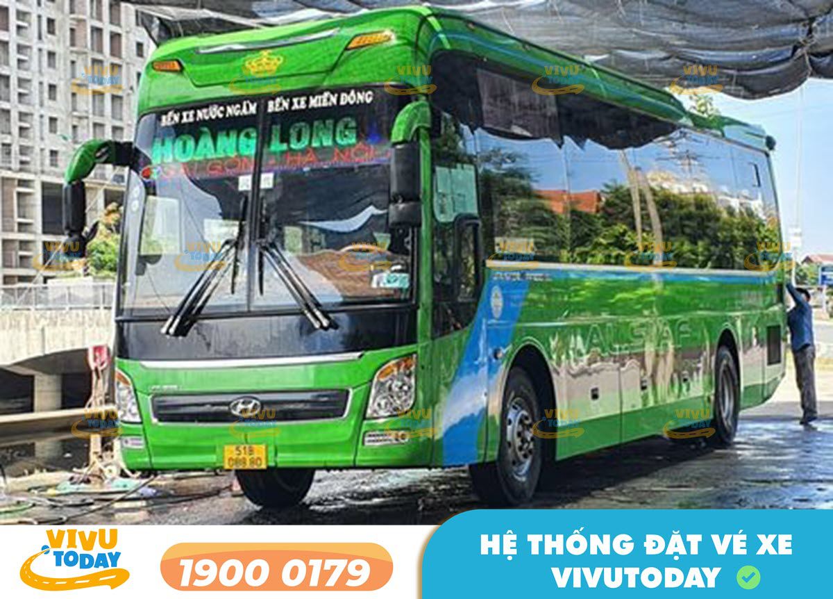 Xe khách Hoàng Long (Cô 2) tuyến Quảng Bình - Huế