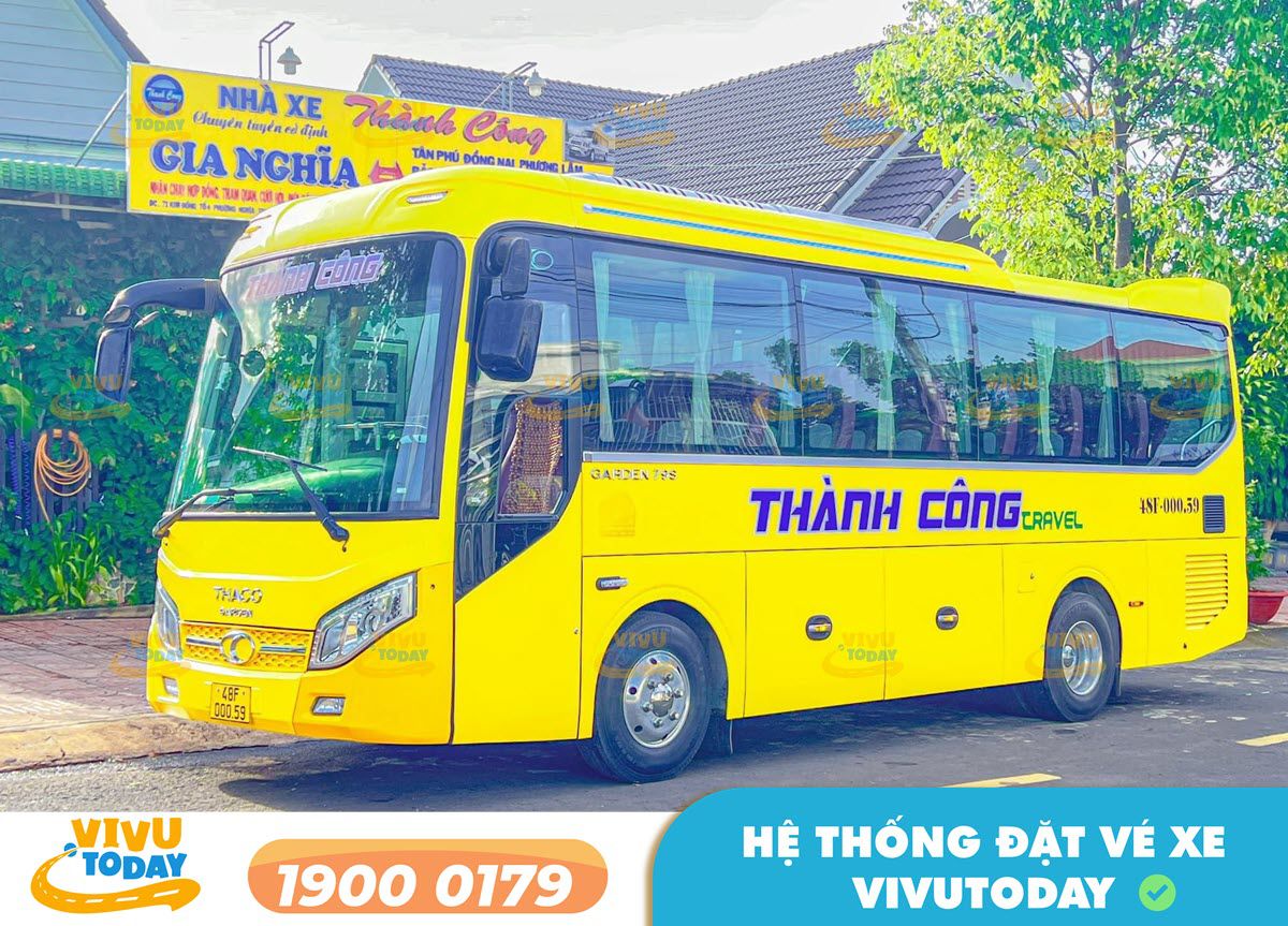 Xe khách Thành Công (Lâm Đồng) tuyến Pleiku Gia Lai - Kon Tum