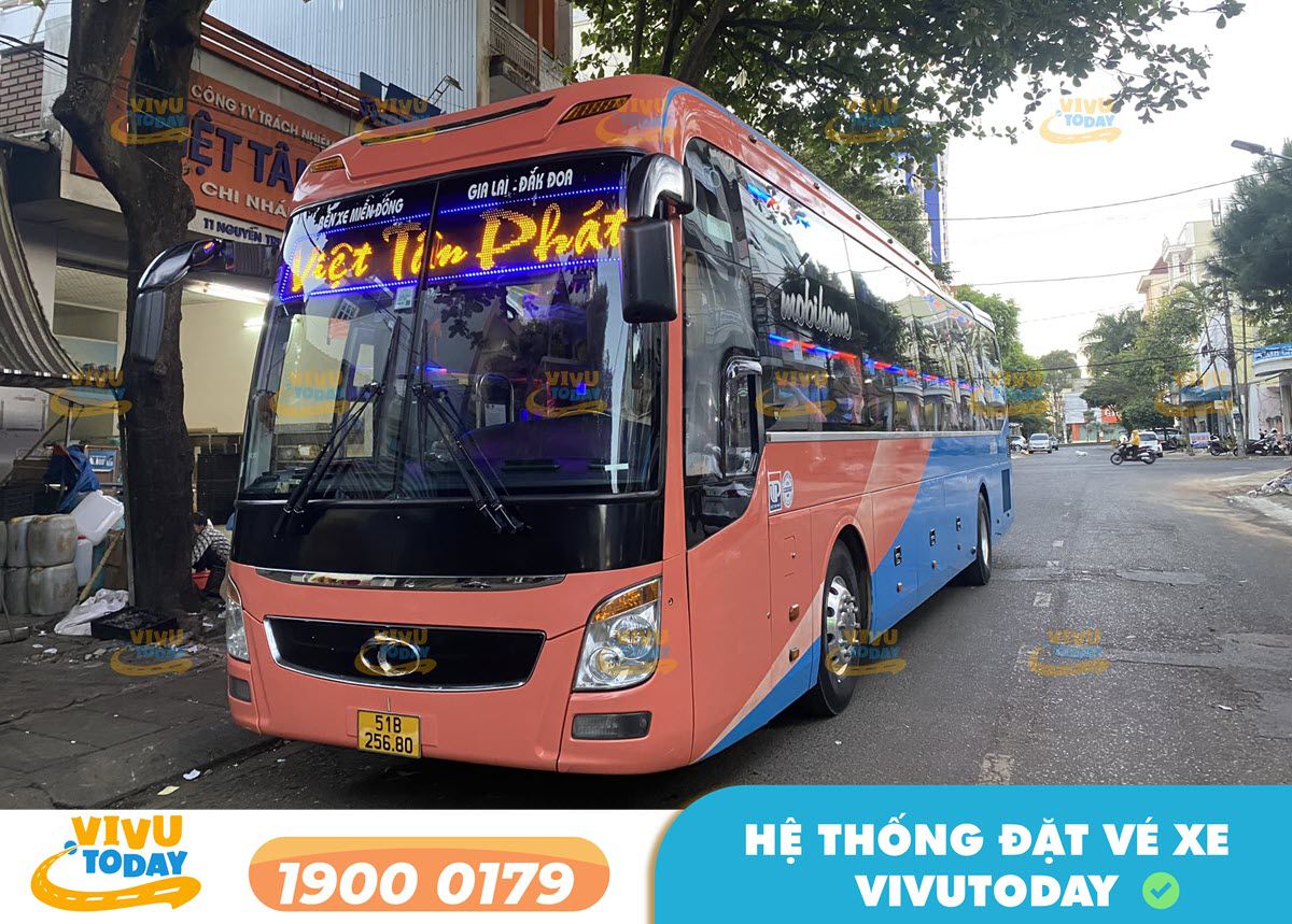 Xe khách Việt Tân Phát chuyên đưa đón khách đi Pleiku Gia Lai từ Sài Gòn bằng xe Limusine