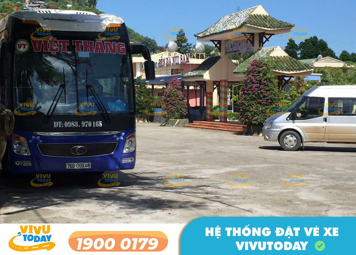 Nhà xe Việt Thắng tuyến Quảng Ngãi - Sài Gòn bằng dòng xe Limousine cao cấp
