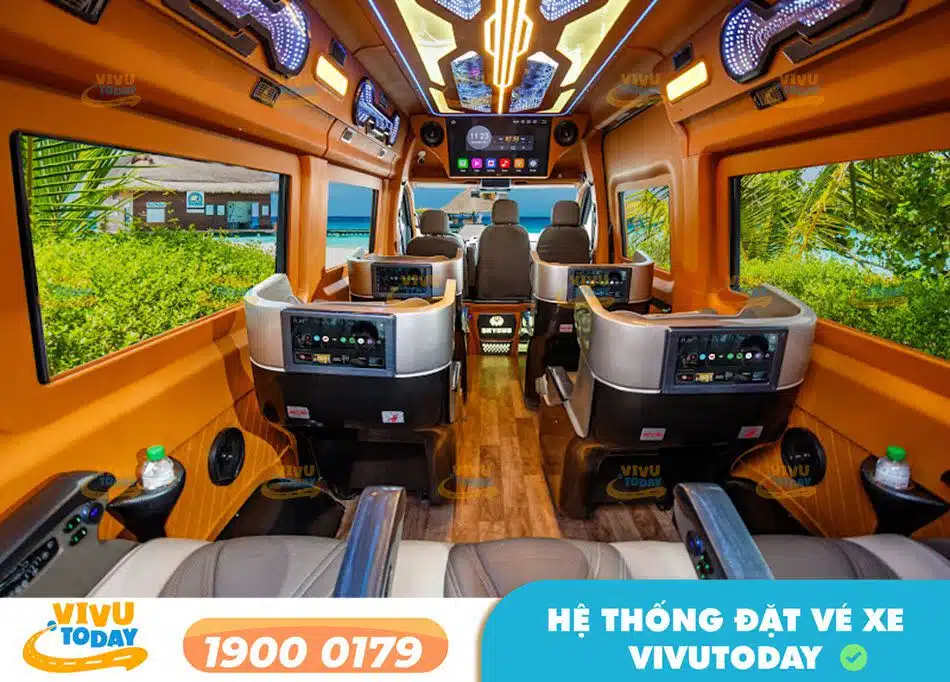 Nội thất xe ghế Limousine 9 chỗ sang trọng của xe Phú Hải Tân Sơn Nhất