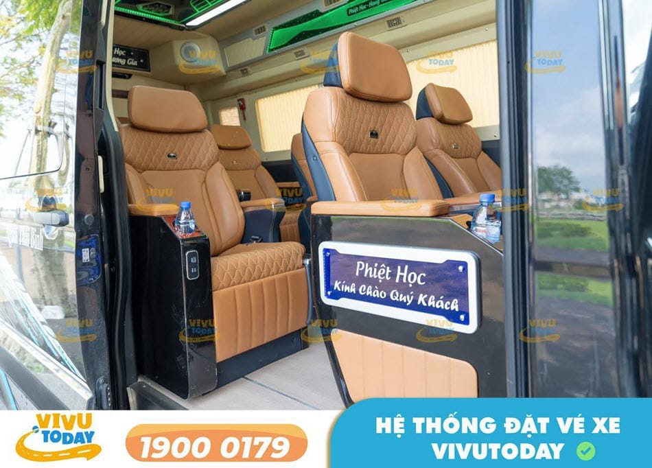 Tiện nghi xe Limousine sang trọng của nhà xe Phiệt học
