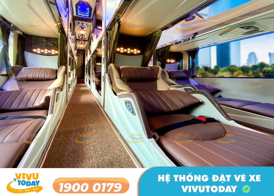Tiện nghi sang trọng xe Limousine 32 phòng