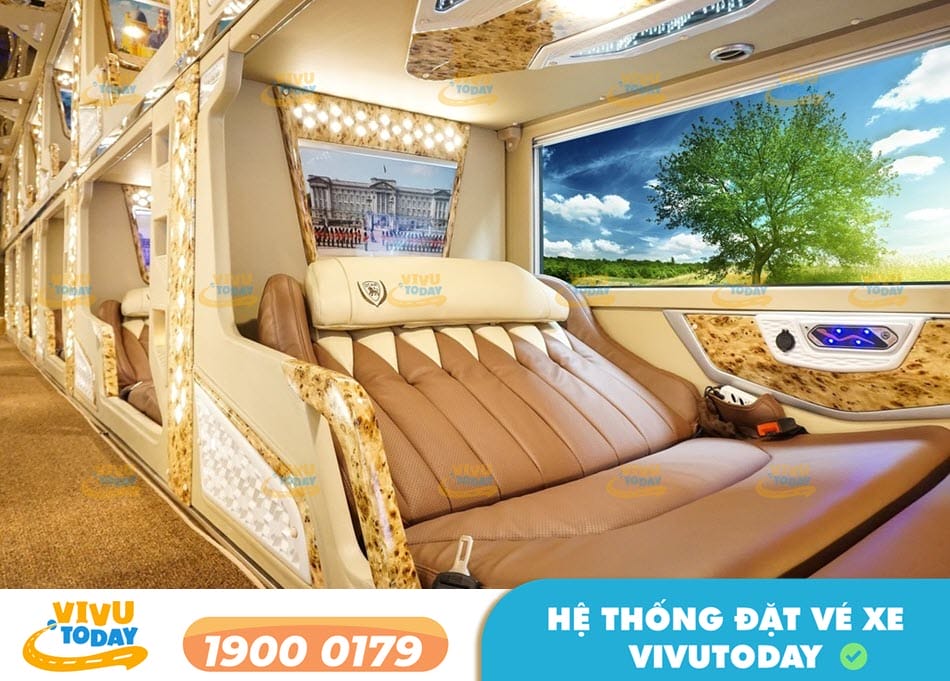 Nội thất sang trọng xe Limousine 22 phòng hiện đại